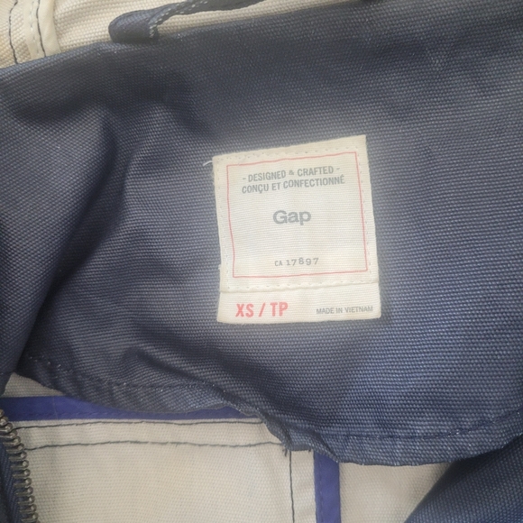 Rain Jacket! - Picture 6 of 6